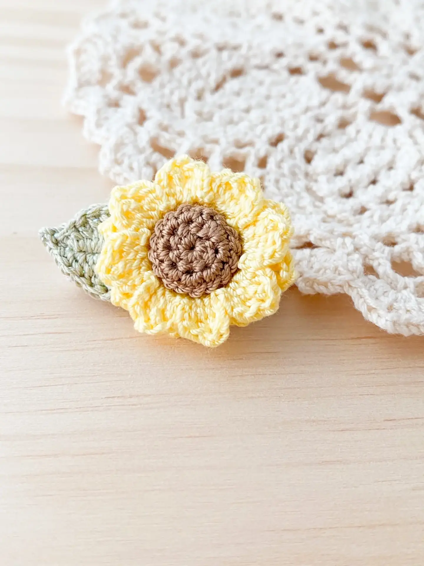 ⚪︎ふんわりカラー◌ひまわりのベビーヘアクリップ